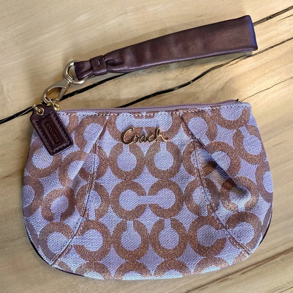 Coach Madison Signature Optic Wristlet Rose Gold - Picture 1 of 4